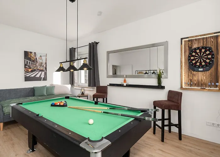 Homely-apartment Manhattanart, Zentral, Parkplatz, Billard,ps4, Dart, Balkon